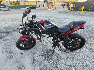 Trzecie zdjęcie samochodu z tyłu: 2021 KAWASAKI EX650 M VIN:ML5EXEM16MDA25398 - miniatura