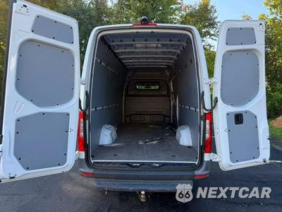 Zdjęcie 7 z 15 samochodu: 2023 MERCEDES-BENZ SPRINTER 2500 VIN:W1Y4KCHY0PT141985 - miniatura