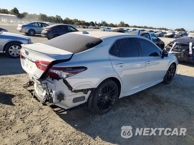 Trzecie zdjęcie samochodu z tyłu: 2023 TOYOTA CAMRY XSE VIN:4T1K31AK6PU059056 - miniatura
