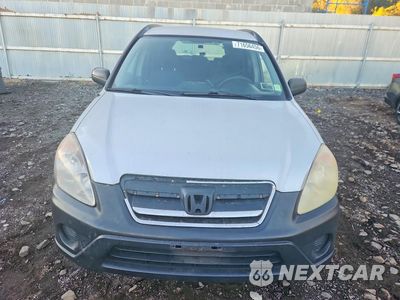 Piąte zdjęcie samochodu w środku: 2005 HONDA CR-V LX VIN:SHSRD78595U305437 - miniatura