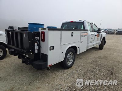 Trzecie zdjęcie samochodu z tyłu: 2025 FORD F250 VIN:1FT7X2AA0SED36265 - miniatura