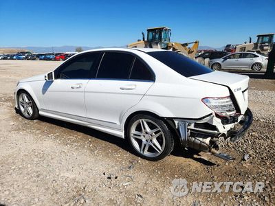 Drugie zdjęcie samochodu z przodu: 2013 MERCEDES-BENZ C 300 4MATIC VIN:WDDGF8AB6DG119394 - miniatura