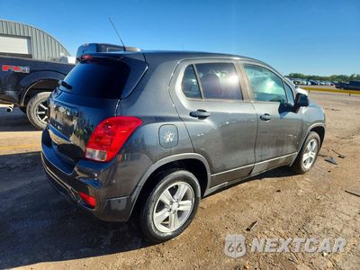 Trzecie zdjęcie samochodu z tyłu: 2020 CHEVROLET TRAX LS VIN:3GNCJKSB3LL187513 - miniatura