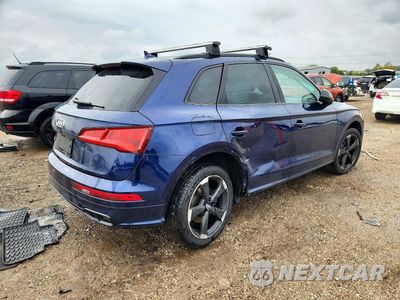 Trzecie zdjęcie samochodu z tyłu: 2020 AUDI SQ5 PRESTIGE VIN:WA1C4AFY9L2061385 - miniatura
