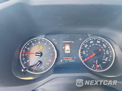 Zdjęcie 9 z 13 samochodu: 2019 TOYOTA RAV4 XLE PREMIUM VIN:JTMA1RFV0KD026747 - miniatura
