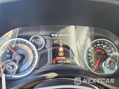Zdjęcie 9 z 12 samochodu: 2019 RAM 1500 BIG HORN/LONE STAR VIN:1C6RREFG9KN641837 - miniatura