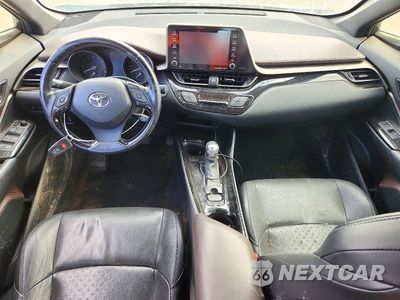 Zdjęcie 8 z 12 samochodu: 2019 TOYOTA C-HR LIMITED VIN:JTNKHMBX6K1030664 - miniatura
