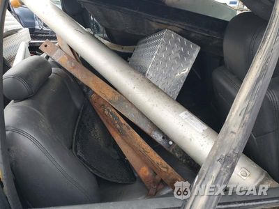 Zdjęcie 10 z 12 samochodu: 2005 CHEVROLET SILVERADO K2500 HEAVY DUTY VIN:1GCHK23295F808678 - miniatura