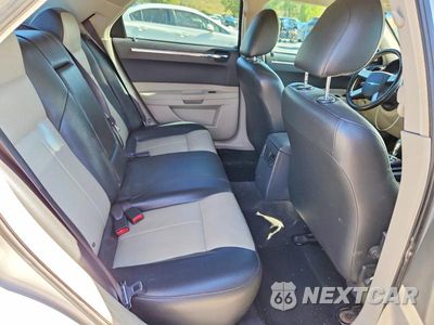 Zdjęcie 10 z 12 samochodu: 2005 CHRYSLER 300 TOURING VIN:2C3JA53G75H595668 - miniatura