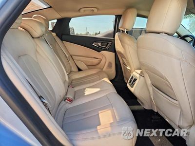 Zdjęcie 10 z 12 samochodu: 2015 CHRYSLER 200 C VIN:1C3CCCCG6FN653673 - miniatura