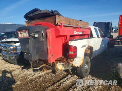 Trzecie zdjęcie samochodu z tyłu: 2009 CHEVROLET SILVERADO K2500 HEAVY DUTY VIN:1GCHK49K29E151737 - miniatura