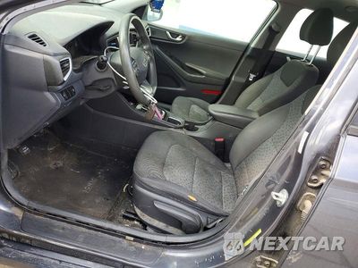 Zdjęcie 7 z 12 samochodu: 2018 HYUNDAI IONIQ BLUE VIN:KMHC65LC8JU091507 - miniatura