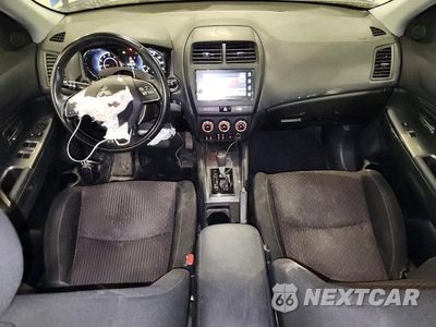 Zdjęcie 8 z 13 samochodu: 2019 MITSUBISHI OUTLANDER SPORT SE VIN:JA4AP4AU5KU027824 - miniatura