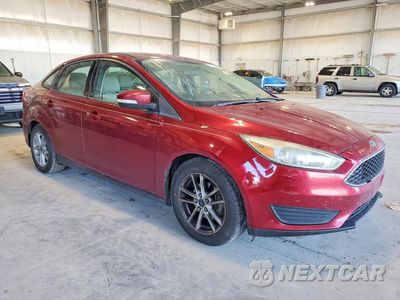 Czwarte zdjęcie samochodu z boku: 2015 FORD FOCUS SE VIN:1FADP3F2XFL252911 - miniatura
