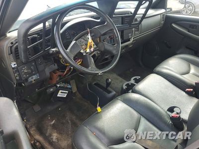 Zdjęcie 8 z 13 samochodu: 2003 CHEVROLET SILVERADO K2500 HEAVY DUTY VIN:1GCHK24UX3E118375 - miniatura