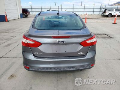 Zdjęcie 6 z 12 samochodu: 2013 FORD FOCUS SE VIN:1FADP3F28DL185044 - miniatura