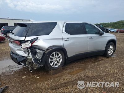 Trzecie zdjęcie samochodu z tyłu: 2018 CHEVROLET TRAVERSE LS VIN:1GNERFKW6JJ167577 - miniatura