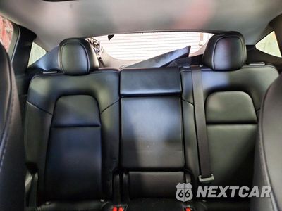 Zdjęcie 10 z 13 samochodu: 2024 TESLA MODEL Y VIN:7SAYGDEE8RF160994 - miniatura