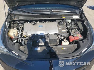 Zdjęcie 11 z 12 samochodu: 2018 TOYOTA PRIUS FOUR VIN:JTDKARFU2J3546559 - miniatura