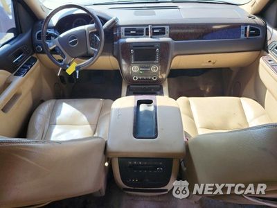 Zdjęcie 8 z 13 samochodu: 2011 GMC YUKON XL DENALI VIN:1GKS2MEF5BR375909 - miniatura