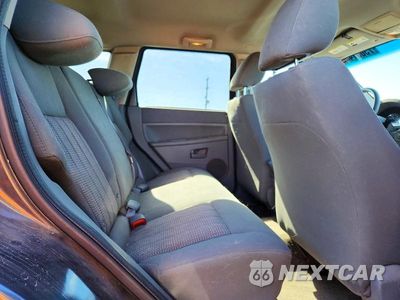 Zdjęcie 11 z 13 samochodu: 2007 JEEP GRAND CHEROKEE LAREDO VIN:1J8GS48K07C597755 - miniatura