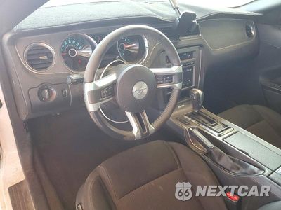 Zdjęcie 8 z 12 samochodu: 2014 FORD MUSTANG VIN:1ZVBP8AM6E5205205 - miniatura