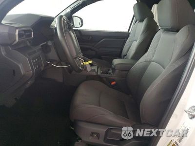 Zdjęcie 7 z 12 samochodu: 2025 TOYOTA TACOMA SR VIN:3TYJDAHN6ST020157 - miniatura