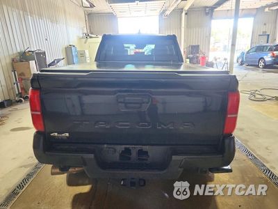 Zdjęcie 6 z 12 samochodu: 2025 TOYOTA TACOMA SR5 VIN:3TMLB5JN1SM102101 - miniatura