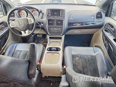 Zdjęcie 8 z 13 samochodu: 2018 DODGE GRAND CARAVAN SXT VIN:2C4RDGCG7JR328262 - miniatura