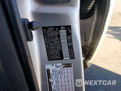 Zdjęcie 12 z 12 samochodu: 2006 TOYOTA PRIUS BASE VIN:JTDKB20U863165237 - miniatura