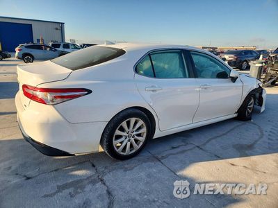 Trzecie zdjęcie samochodu z tyłu: 2019 TOYOTA CAMRY LE VIN:4T1B11HK5KU190399 - miniatura