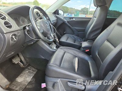 Zdjęcie 7 z 13 samochodu: 2012 VOLKSWAGEN TIGUAN S VIN:WVGBV7AX2CW567841 - miniatura