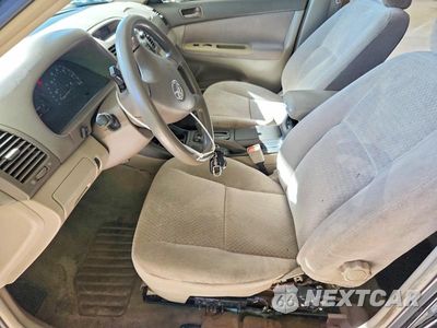 Zdjęcie 7 z 12 samochodu: 2002 TOYOTA CAMRY LE VIN:4T1BE32K62U110505 - miniatura