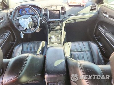 Zdjęcie 8 z 12 samochodu: 2019 CHRYSLER 300 S VIN:2C3CCABT6KH704935 - miniatura