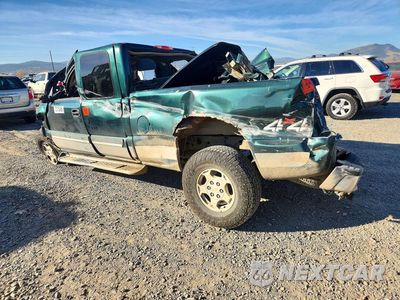 Drugie zdjęcie samochodu z przodu: 2004 CHEVROLET SILVERADO K1500 VIN:2GCEK19T641111326 - miniatura