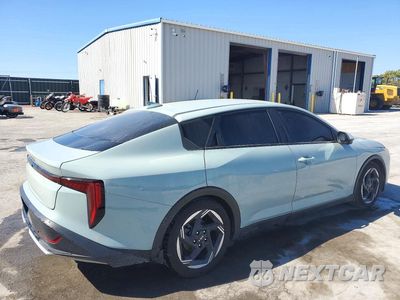 Trzecie zdjęcie samochodu z tyłu: 2025 KIA K4 EX VIN:3KPFU4DE8SE011558 - miniatura
