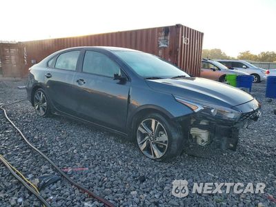 Czwarte zdjęcie samochodu z boku: 2023 KIA FORTE LXS VIN:3KPF24AD9PE567371 - miniatura