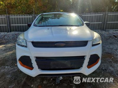 Piąte zdjęcie samochodu w środku: 2015 FORD ESCAPE S VIN:1FMCU0F78FUC71813 - miniatura