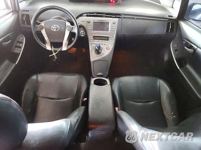 Zdjęcie 8 z 12 samochodu: 2013 TOYOTA PRIUS PERSONA SERIES SE VIN:JTDKN3DU8D1660764 - miniatura