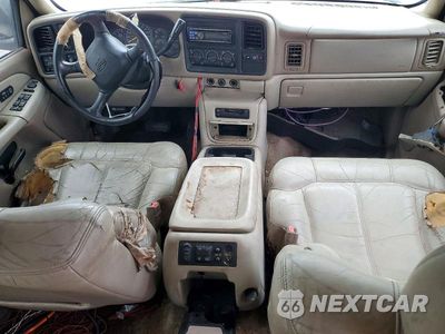 Zdjęcie 8 z 12 samochodu: 2002 CHEVROLET TAHOE C1500 VIN:1GNEC13Z02J162678 - miniatura