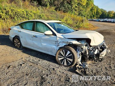 Czwarte zdjęcie samochodu z boku: 2021 NISSAN ALTIMA SV VIN:1N4BL4DV8MN418138 - miniatura