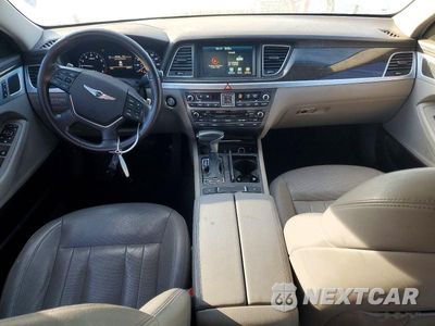 Zdjęcie 8 z 12 samochodu: 2018 GENESIS G80 3.8 VIN:KMHGN4JE0JU224022 - miniatura