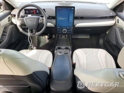Zdjęcie 8 z 14 samochodu: 2023 FORD MUSTANG MACH-E PREMIUM VIN:3FMTK3SU6PMA19860 - miniatura