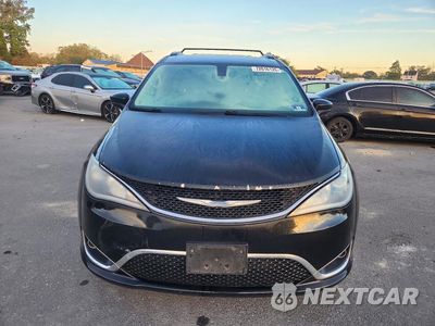 Piąte zdjęcie samochodu w środku: 2017 CHRYSLER PACIFICA TOURING L VIN:2C4RC1BG1HR583288 - miniatura