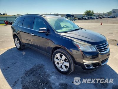 Czwarte zdjęcie samochodu z boku: 2017 CHEVROLET TRAVERSE LT VIN:1GNKRGKD7HJ224824 - miniatura