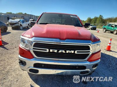 Piąte zdjęcie samochodu w środku: 2019 RAM 1500 BIG HORN/LONE STAR VIN:1C6RREFT5KN635031 - miniatura