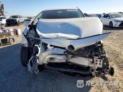 Piąte zdjęcie samochodu w środku: 2017 TOYOTA PRIUS V TWO VIN:JTDZN3EU0HJ060100 - miniatura
