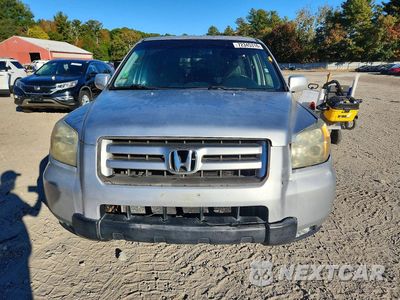 Piąte zdjęcie samochodu w środku: 2006 HONDA PILOT EX VIN:2HKYF18426H526186 - miniatura