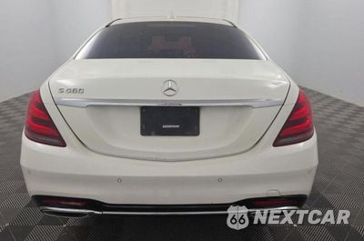 Zdjęcie 14 z 14 samochodu: 2018 MERCEDES-BENZ S 560 VIN:WDDUG8DB6JA397674 - miniatura