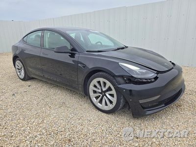 Czwarte zdjęcie samochodu z boku: 2022 TESLA MODEL 3 VIN:5YJ3E1EA5NF285650 - miniatura